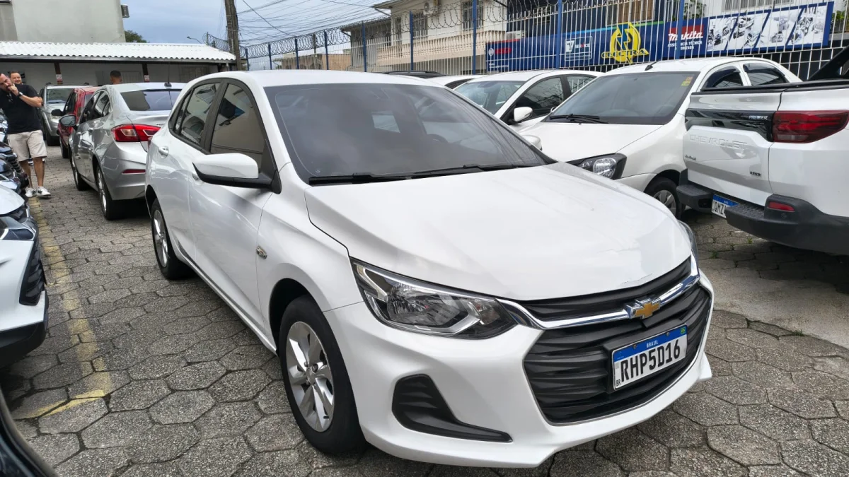 Onix 1.0 LT2 Completo 2022