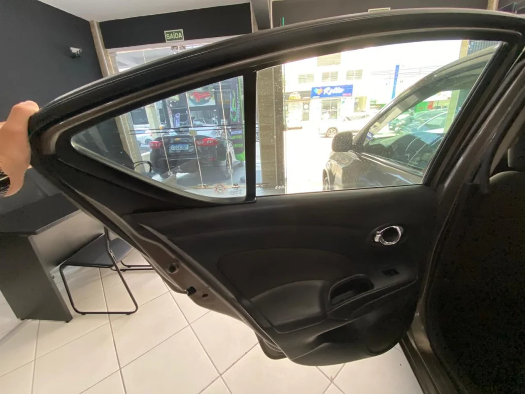 Versa SL 1.6 Completo Manual 2013 - Imagem 11