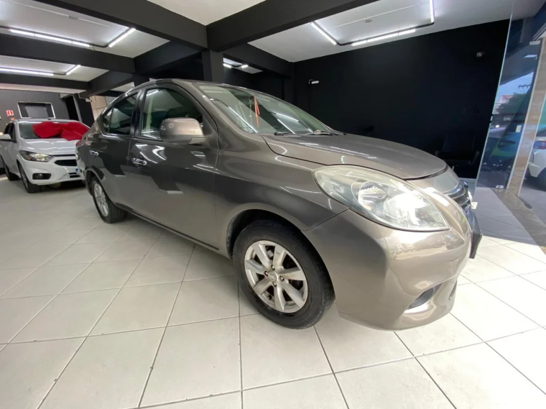 Versa SL 1.6 Completo Manual 2013