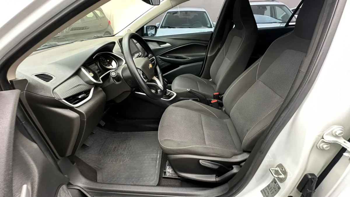 ONIX HATCH LT 1.0 12V Flex 5р Mecânico 2023 - Imagem 9