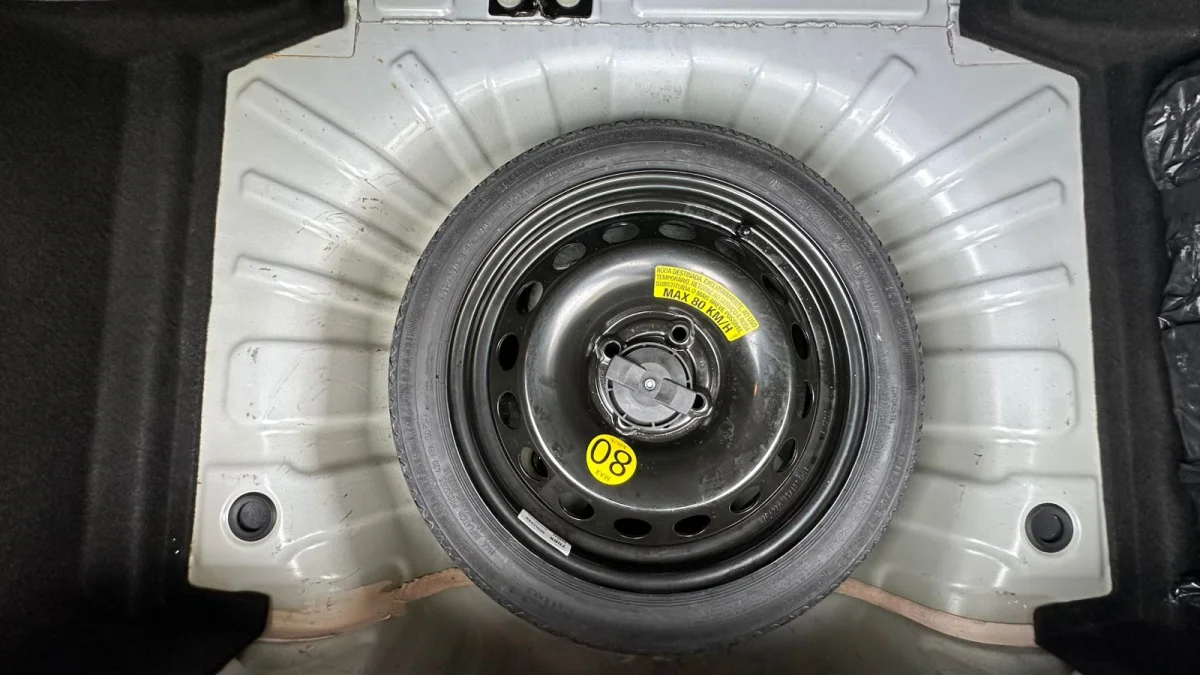 ONIX HATCH LT 1.0 12V Flex 5р Mecânico 2023 - Imagem 15