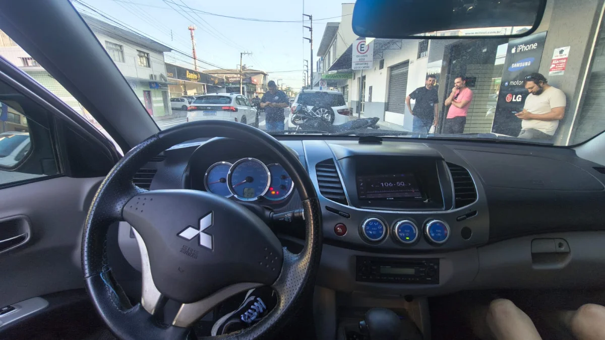 L200 TRITON HPE 3.2CD  TB INTER.DISEL  AUTOMÁTICO 2009 - Imagem 11