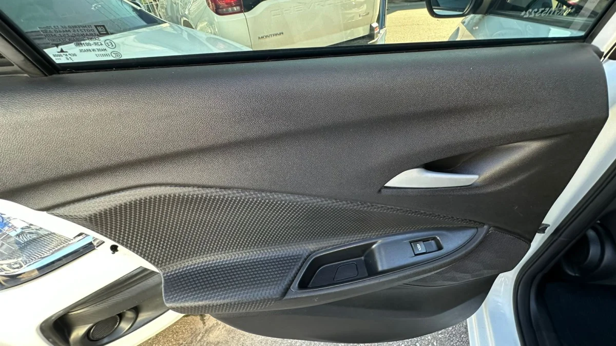 Onix 1.0 LT1 Mec Completo 2021 - Imagem 14