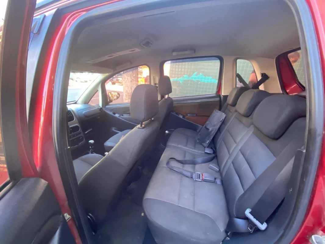 Idea 1.4 ATRACTTIVE completo manual 2014 - Imagem 8