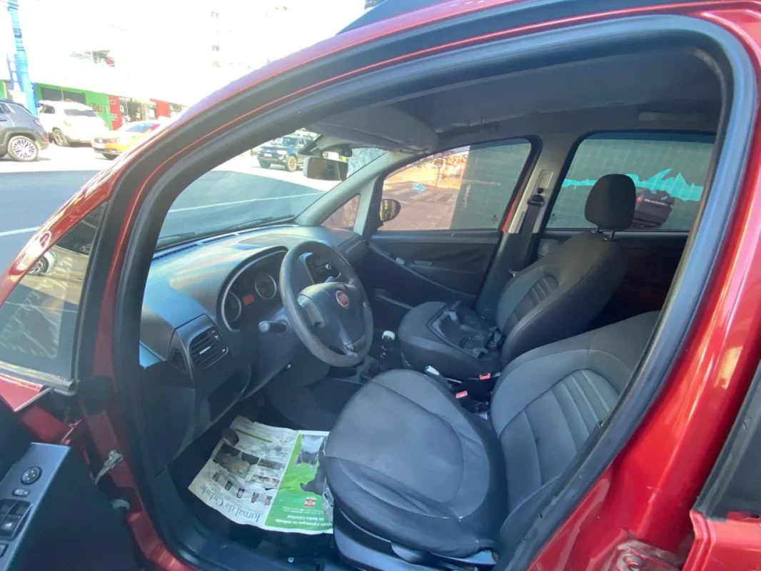 Idea 1.4 ATRACTTIVE completo manual 2014 - Imagem 7