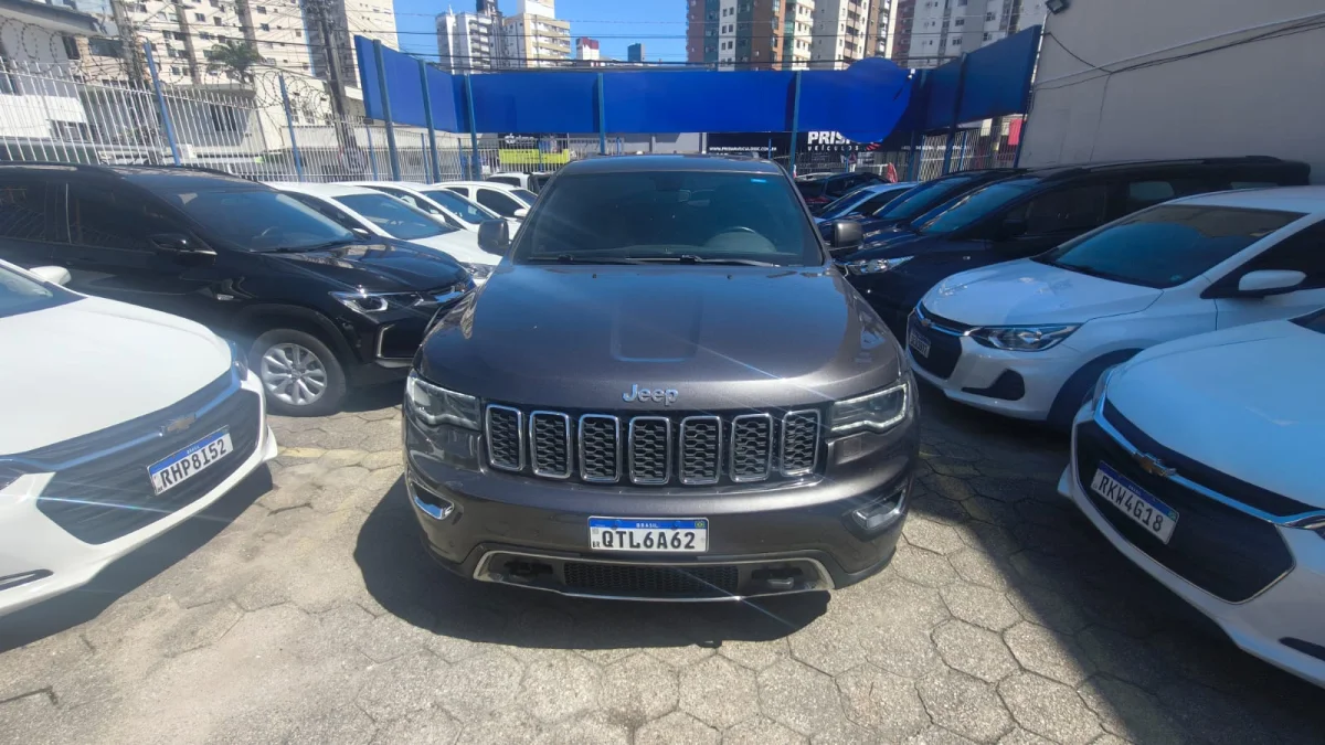 JEEP GRAND CHEROKEE LIMITED 3.0 TB DISEL AUT 2018 COM TETO  - Imagem 2