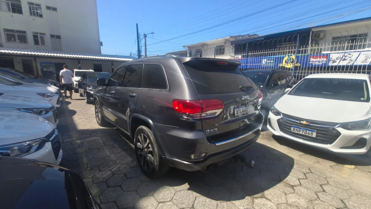 JEEP GRAND CHEROKEE LIMITED 3.0 TB DISEL AUT 2018 COM TETO  - Imagem 7