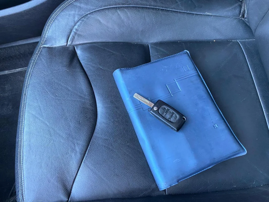 408 sed. Feline 2.0 completo automático TETO SOLAR 2011 - Imagem 13