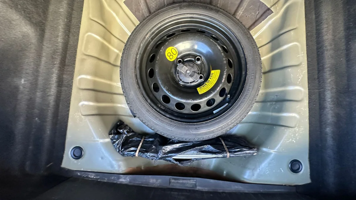 ONIX SEDAN Plus LT 1.0 12V Flex 4p Mecânico 2022 - Imagem 12