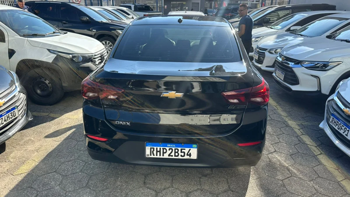 ONIX SEDAN Plus LT 1.0 12V Flex 4p Mecânico 2022 - Imagem 6