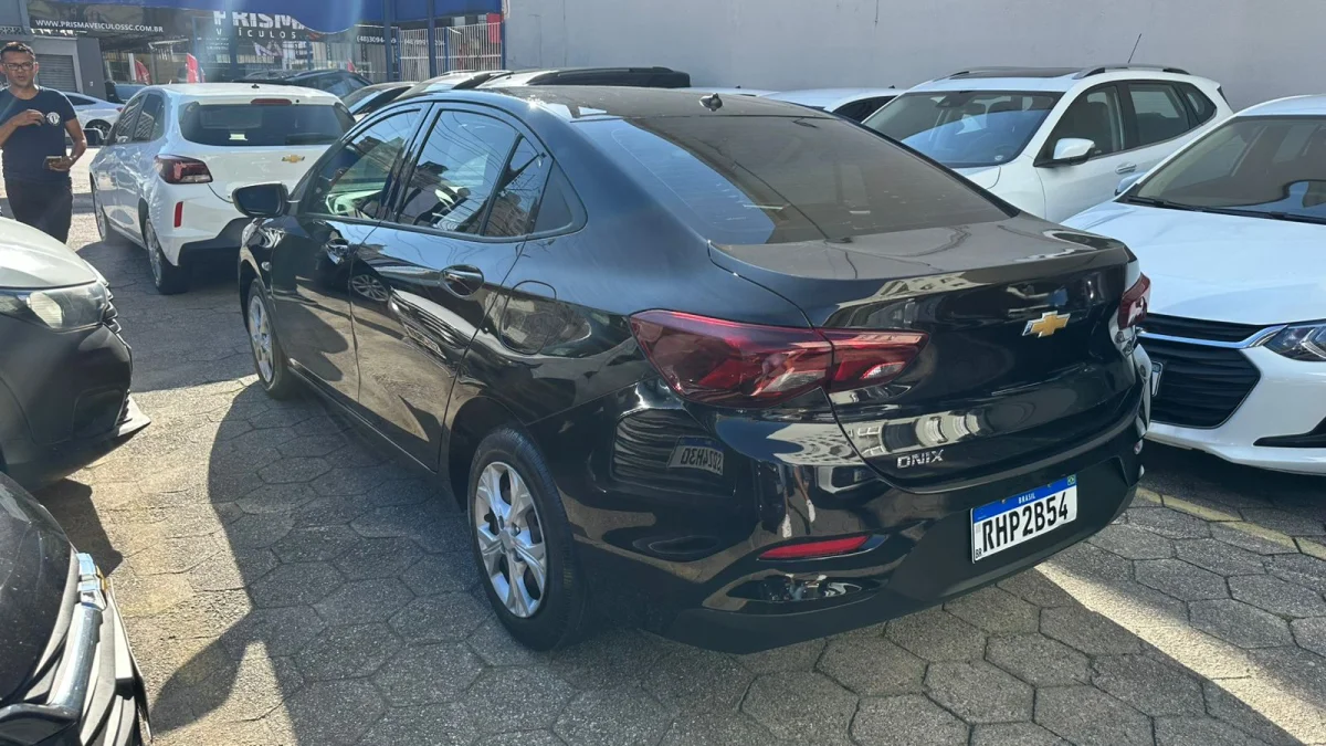 ONIX SEDAN Plus LT 1.0 12V Flex 4p Mecânico 2022 - Imagem 5