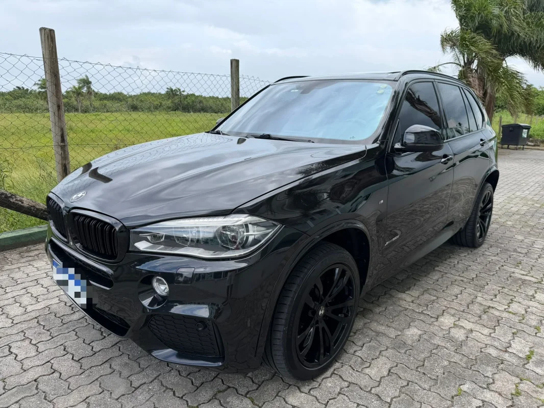 X5 50i MSport 2014 c/ Teto solar duplo  - Imagem 3
