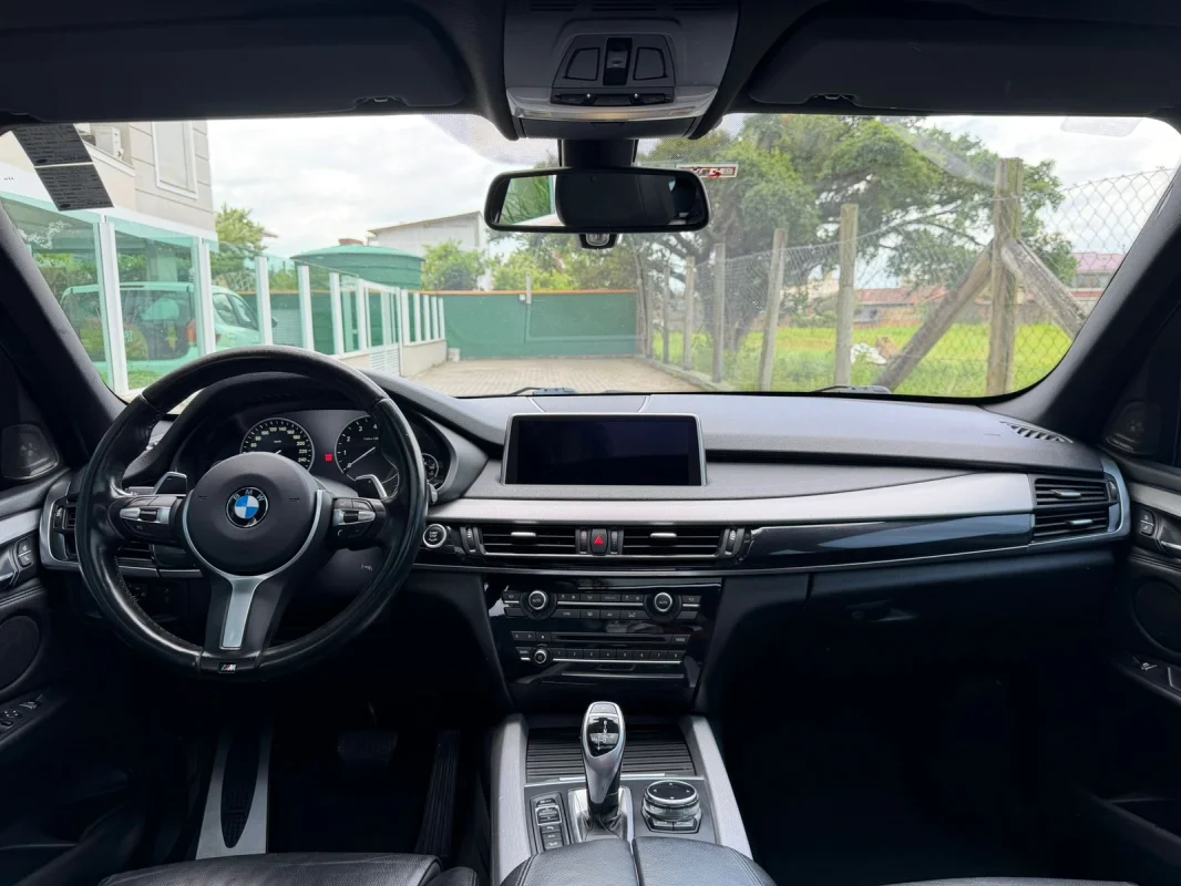 X5 50i MSport 2014 c/ Teto solar duplo  - Imagem 9
