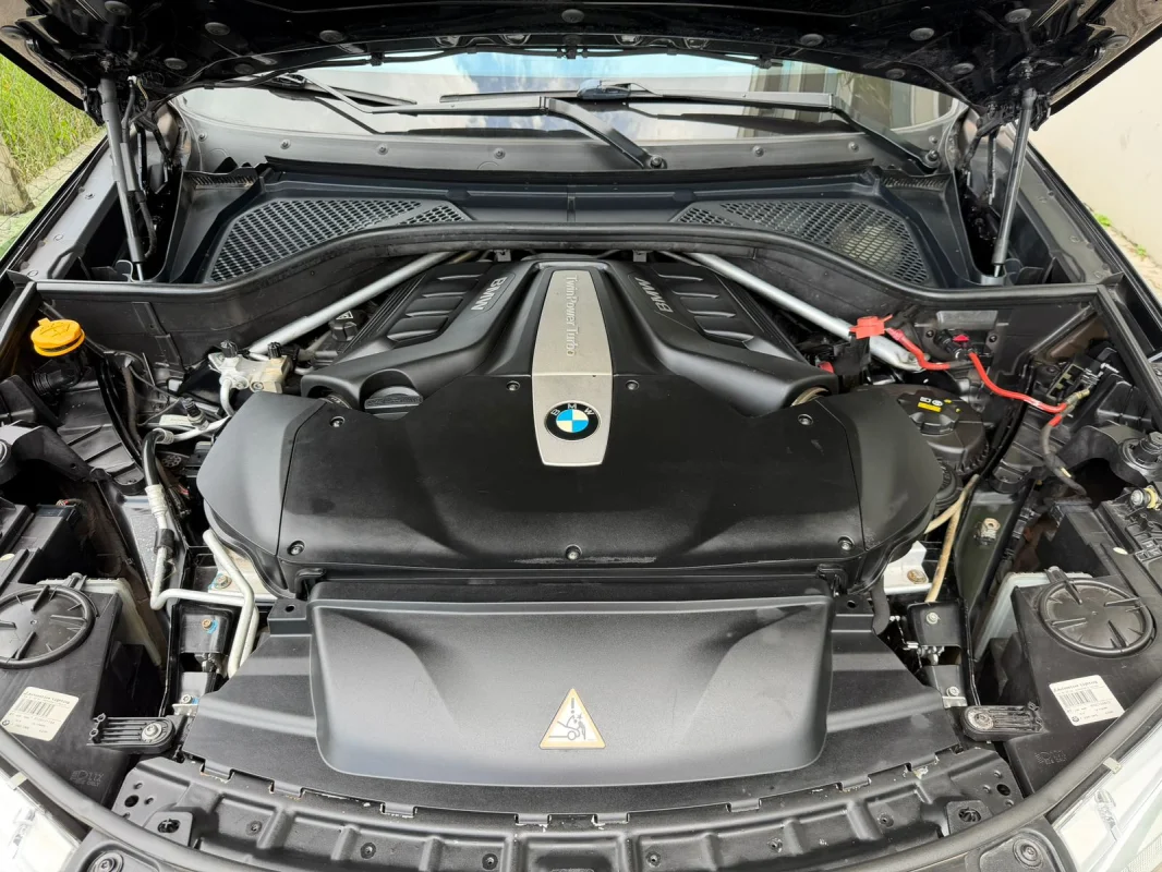 X5 50i MSport 2014 c/ Teto solar duplo  - Imagem 10