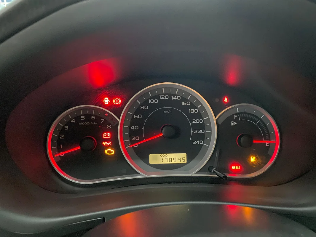 Impreza 2.0 160cv completo manual 2010 - Imagem 10