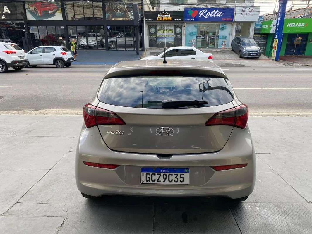 HB20 1.0 comfort plus completo manual 2019 - Imagem 6