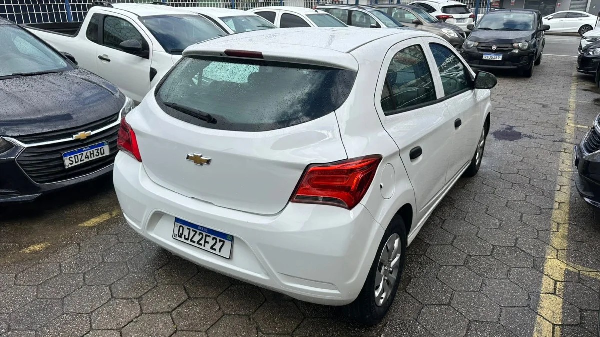 ONIX HATCH Joy 1.0 8V Flex 5p Mecânico 2020 - Imagem 3