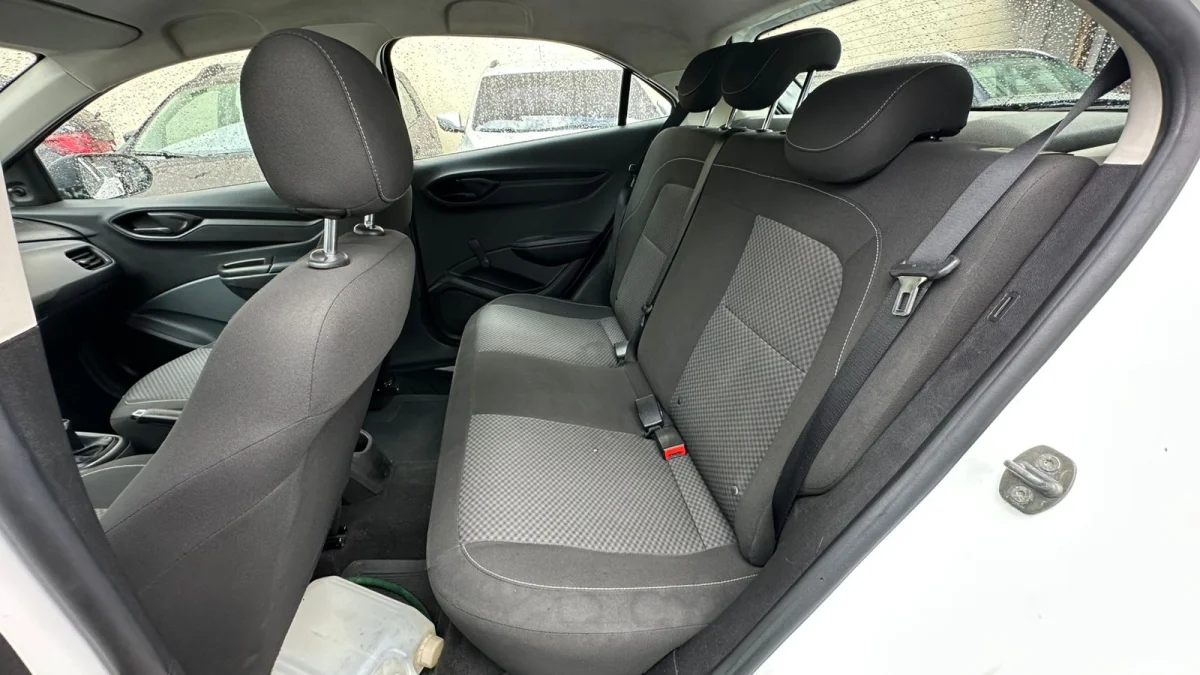 ONIX HATCH Joy 1.0 8V Flex 5p Mecânico 2020 - Imagem 8