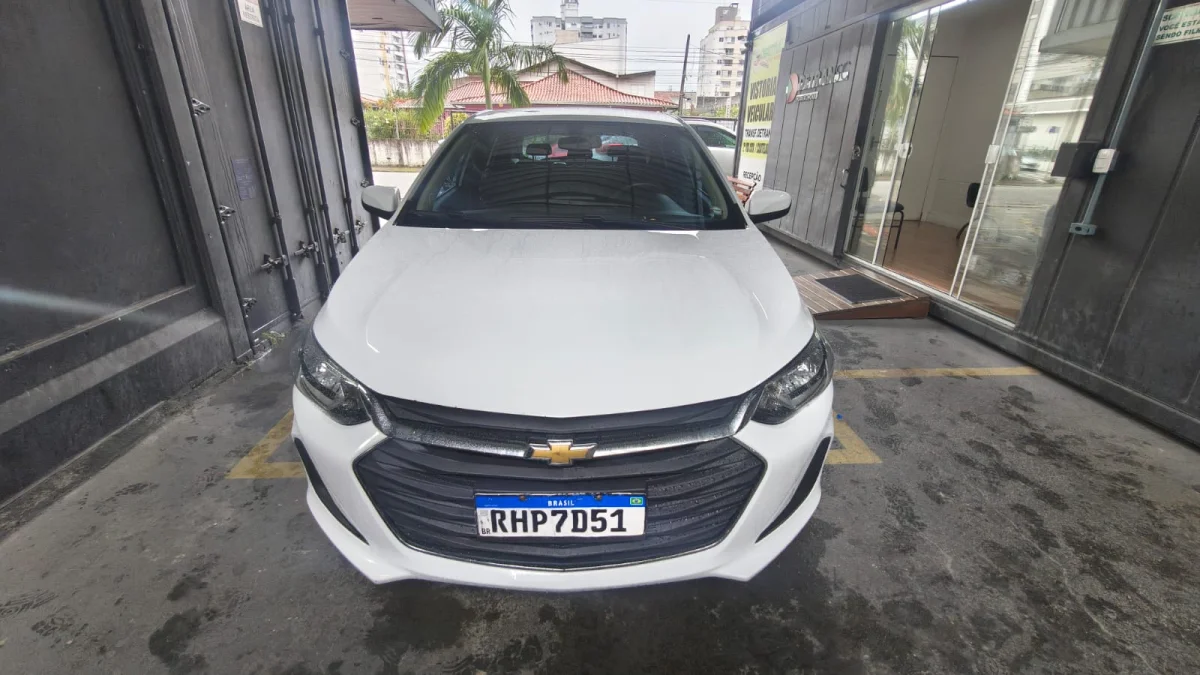 ONIX HATCH LT2 1.0 12V flex 2022 - Imagem 2