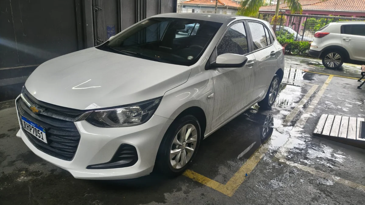 ONIX HATCH LT2 1.0 12V flex 2022 - Imagem 4