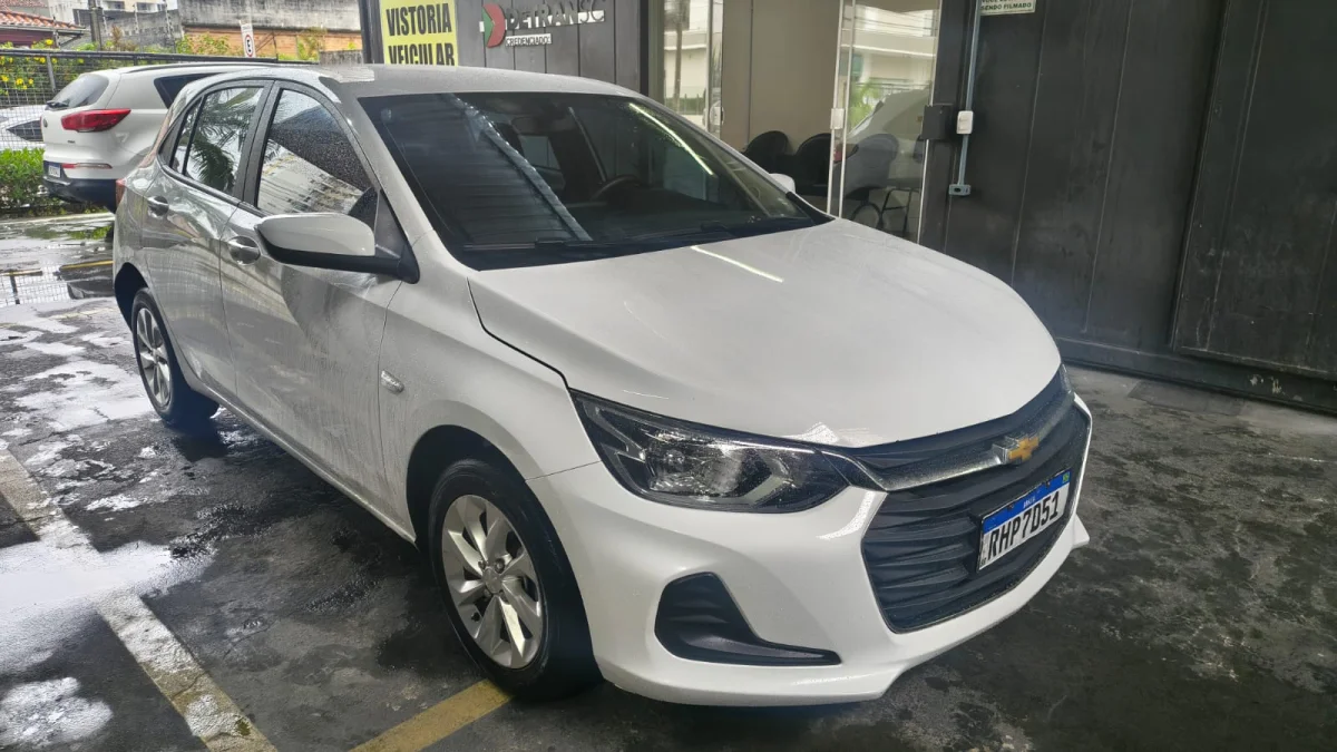 ONIX HATCH LT2 1.0 12V flex 2022