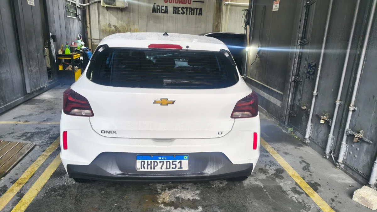 ONIX HATCH LT2 1.0 12V flex 2022 - Imagem 6