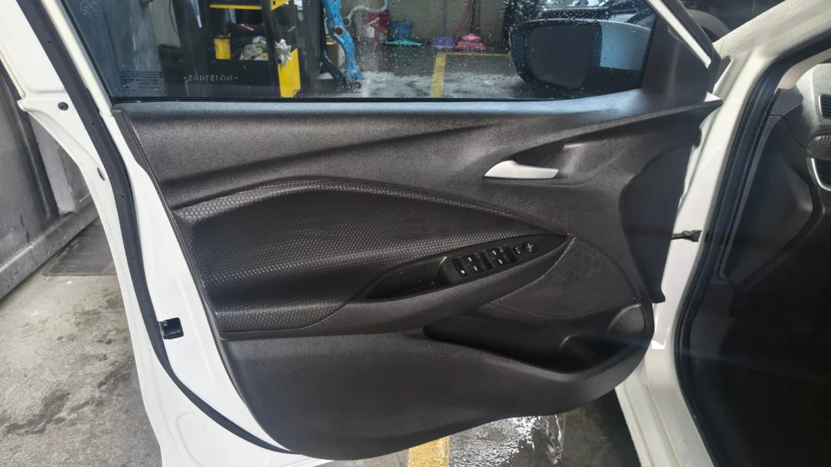 ONIX HATCH LT2 1.0 12V flex 2022 - Imagem 15