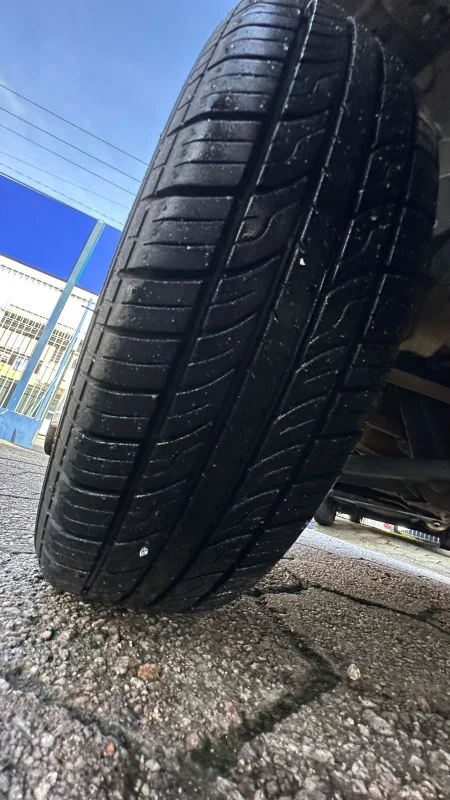 KWID OUTSIDER 1.0 Flex 12V 5p Mecânico 2023 - Imagem 11