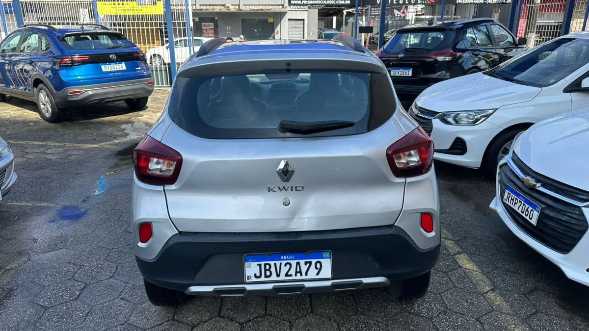 KWID OUTSIDER 1.0 Flex 12V 5p Mecânico 2023 - Imagem 6