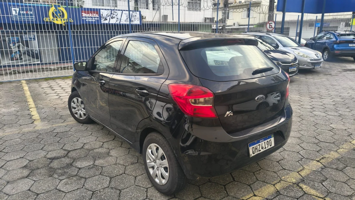 FORD KA 1.0 SE PLUS 5P FLEX 2017 - Imagem 5
