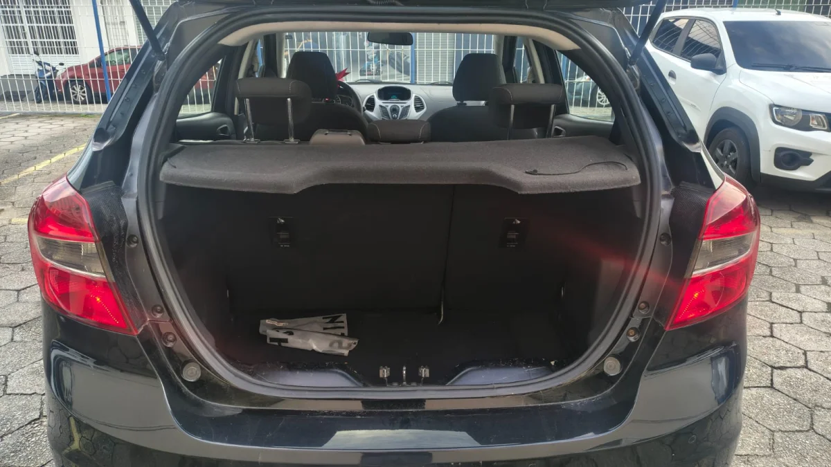 FORD KA 1.0 SE PLUS 5P FLEX 2017 - Imagem 11