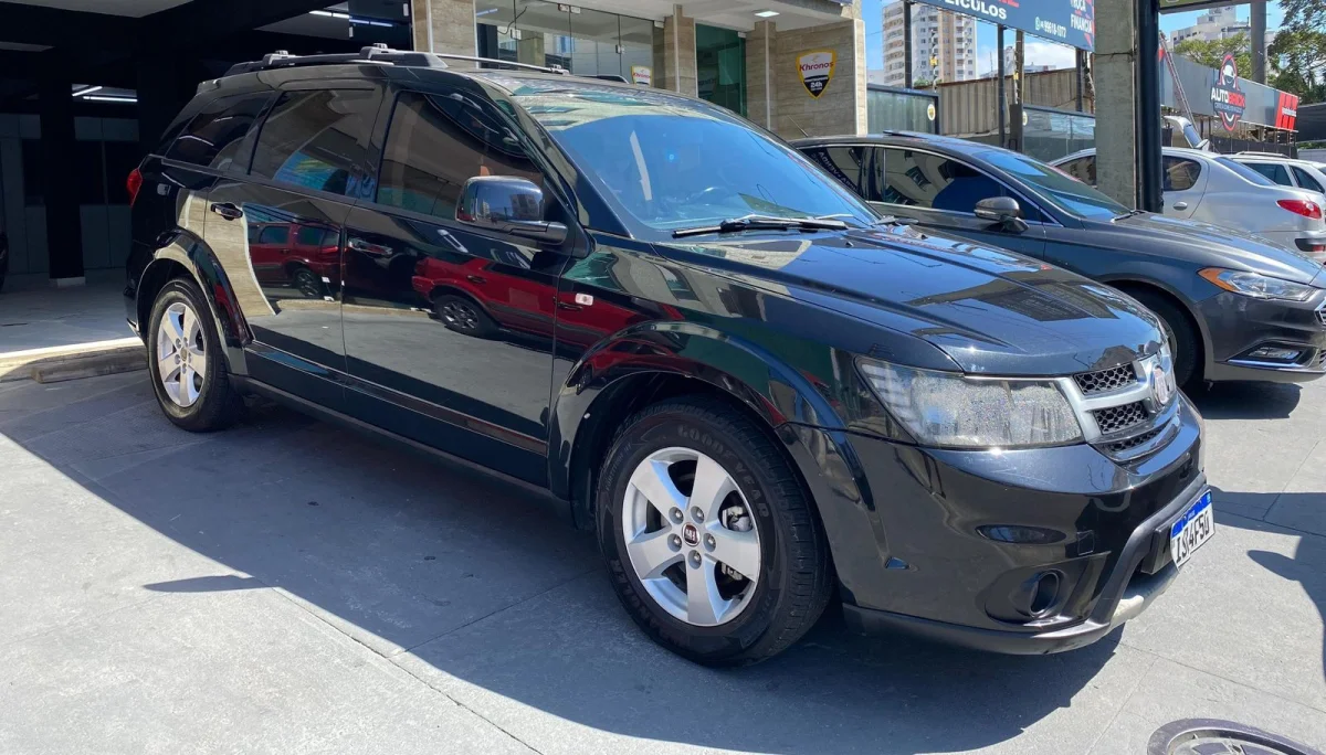 Freemont 2.4 completo automático 7 LUGARES 2012