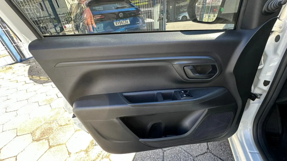 Strada Endurance 1.3 Flex 8V CS Plus 2025 - Imagem 13