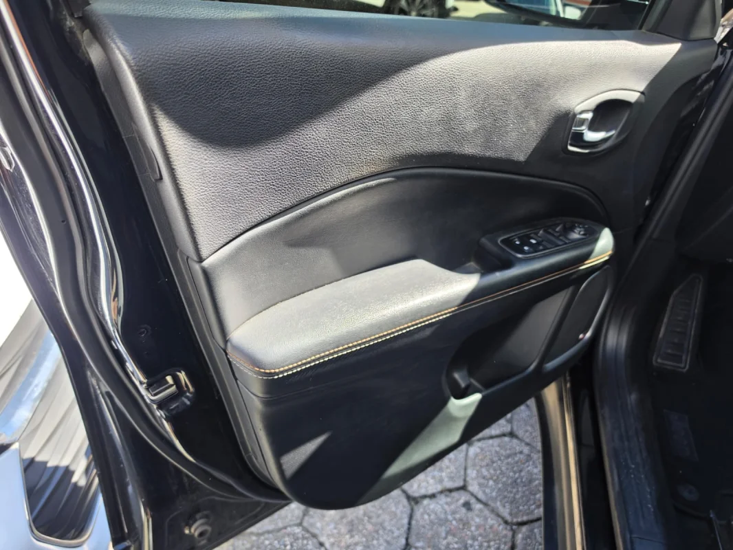 Compass Longitude 2.0 4x4 Diesel 2018 - Imagem 16