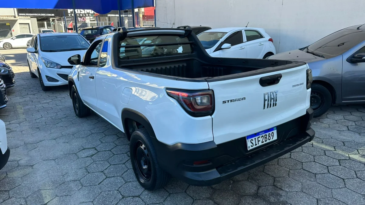 Strada endurece 1.4 FLEX cs Pluss 2023 completa - Imagem 3