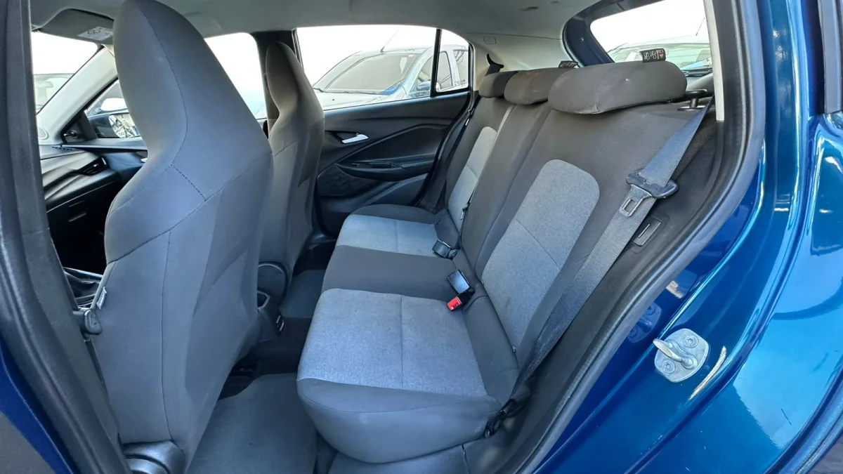 ONIX HATCH 1.0 12V Flex 5p Mecânico 2023 - Imagem 8