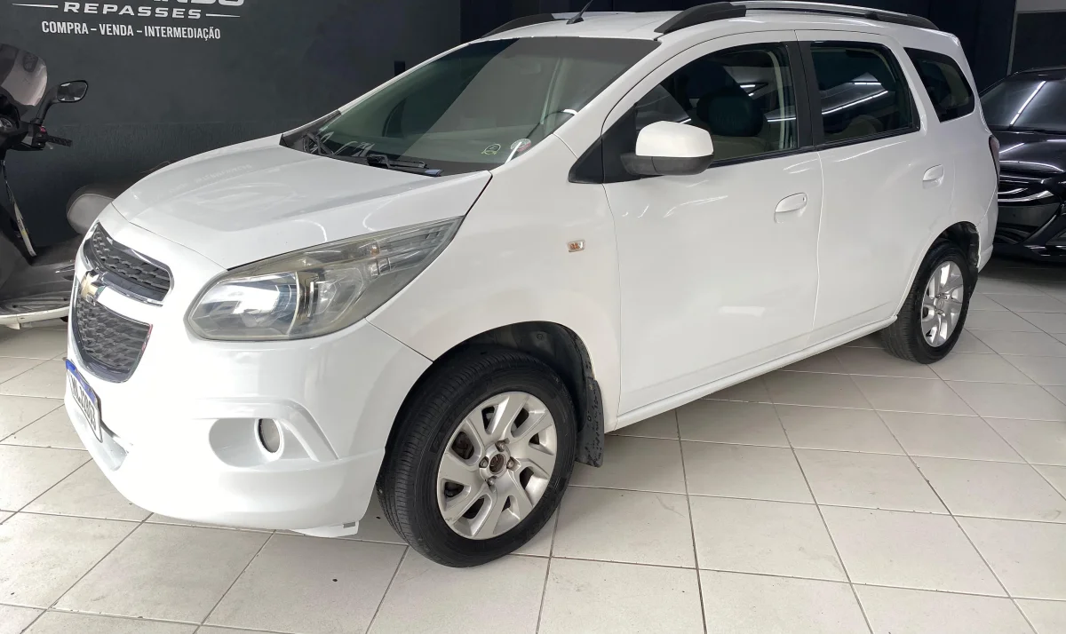 Spin LTZ 1.8 completo manual 7 LUGARES 2013 - Imagem 3