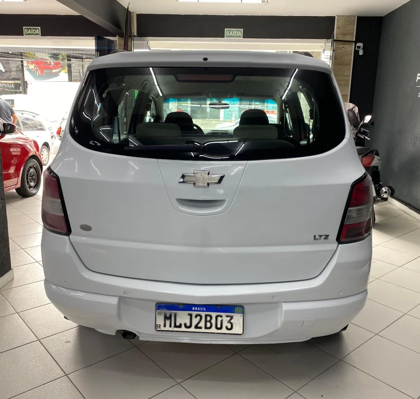 Spin LTZ 1.8 completo manual 7 LUGARES 2013 - Imagem 7