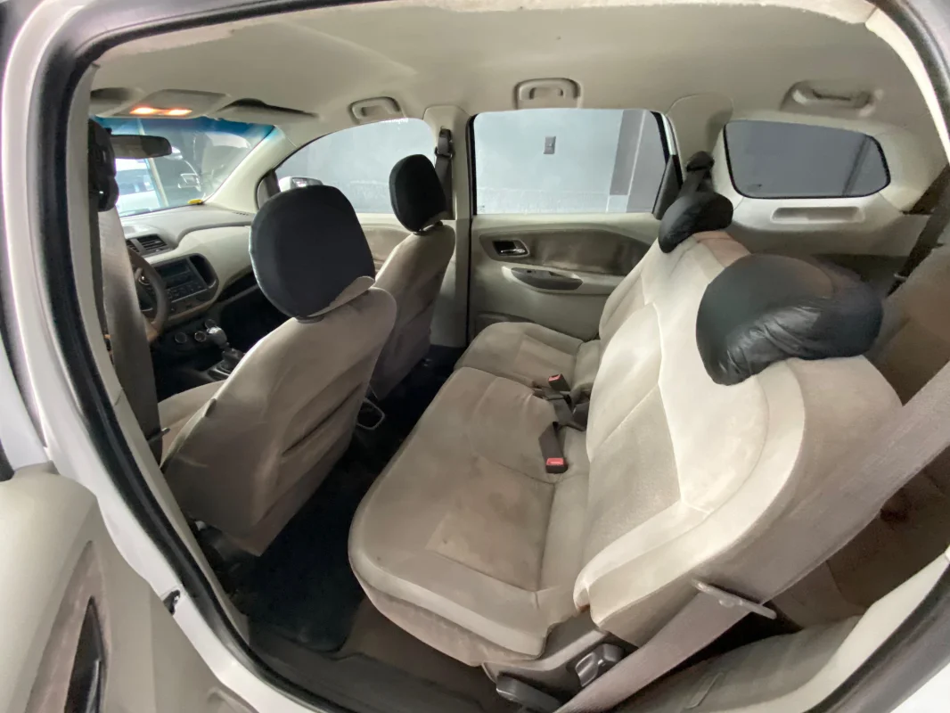 Spin LTZ 1.8 completo manual 7 LUGARES 2013 - Imagem 9