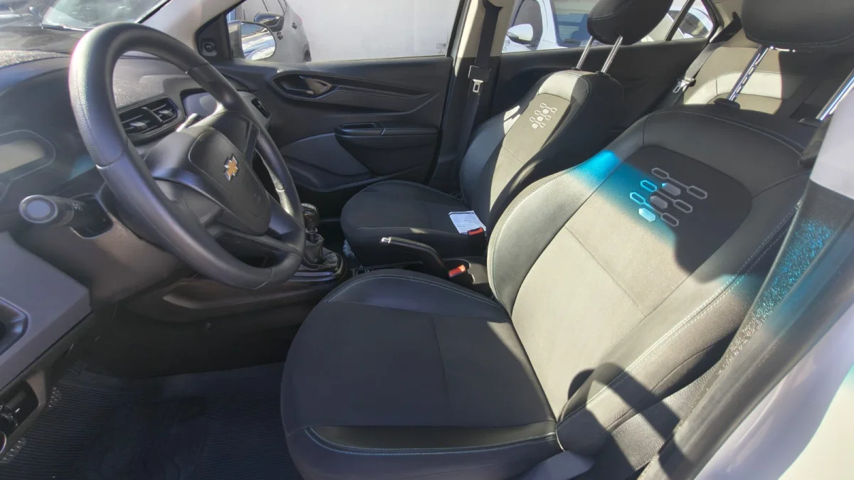 ONIX HATCH JOY BLACK 8V EDITION FLEX 2021 - Imagem 9