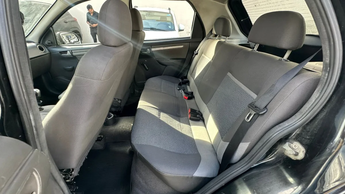 Celta Spirit/ LT 1.0 MPFI 8V FlexP. 5p COMPLETO 2014 - Imagem 8