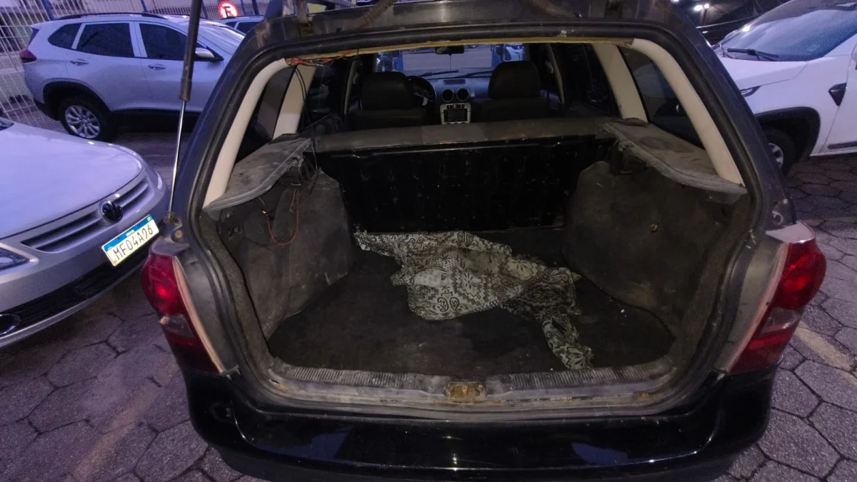 PARATI 1.6 PLUS TOTAL FLEX 8V 2009 - Imagem 11