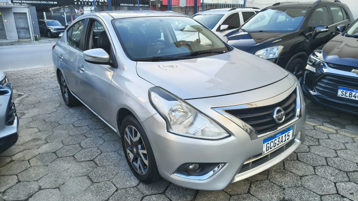 VERSA UNIQUE 1.6 16V FLEX GNV 2016 