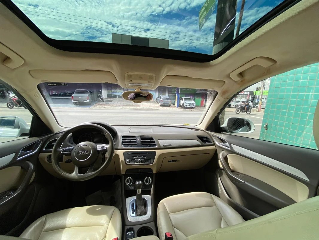 Q3 2.0 TFSI automática INTERNA CARAMELO + TETO SOLAR 2014 - Imagem 7