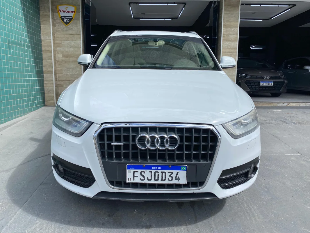 Q3 2.0 TFSI automática INTERNA CARAMELO + TETO SOLAR 2014 - Imagem 2