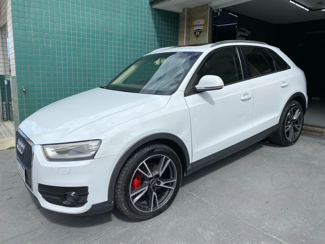 Q3 2.0 TFSI automática INTERNA CARAMELO + TETO SOLAR 2014 - Imagem 4