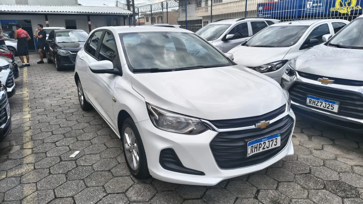 ONIX HATCH LT 1.0 12V FLEX 2022 