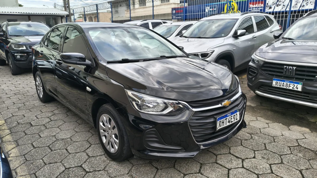 ONIX SEDAN PLUS 1.0 12V FLEX 2022 
