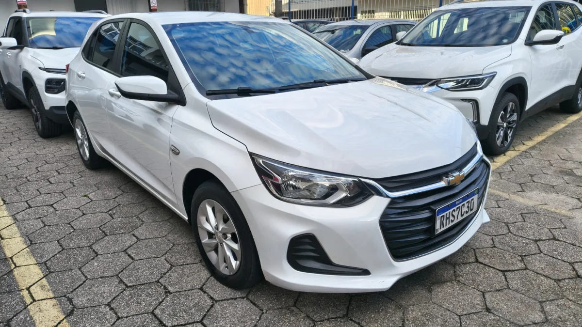 ONIX HATCH LT 1.0 12V FLEX 2022 