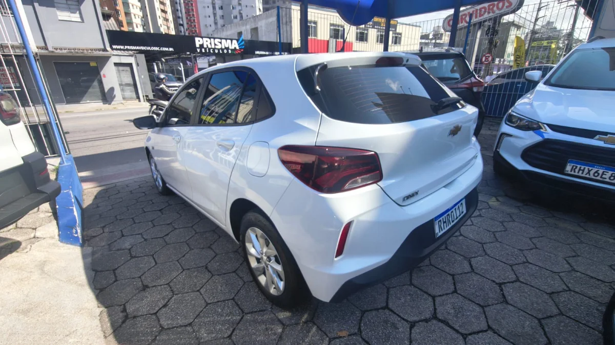 ONIX HATCH LT 1.0 12V FLEX 2022  - Imagem 3